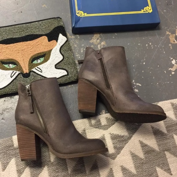 Sbicca percussion style Booties taupe leather LAST FINAL PRICE SALE - Picture 6 of 8